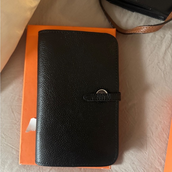 Black Leather Wallet - Picture 1 of 4